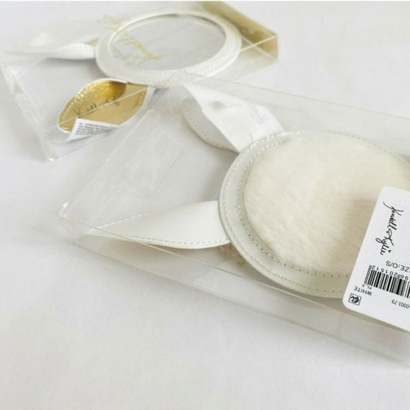 Kendall & Kylie Pocket Makeup Mirror - Picture 4 of 4